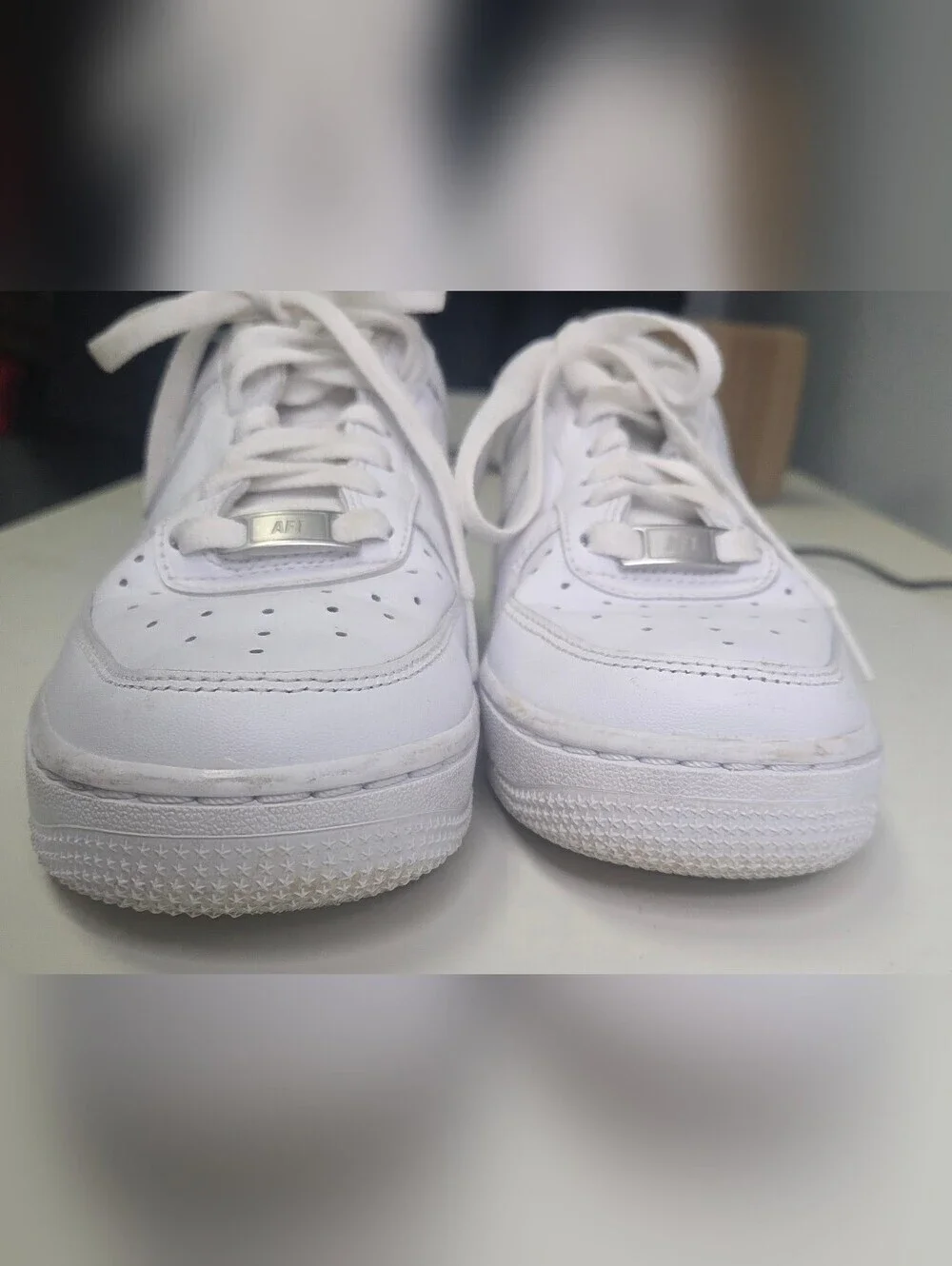 Nike Air Force 1 07 Shoes Womens White Low Top Leather Sneakers Size 6